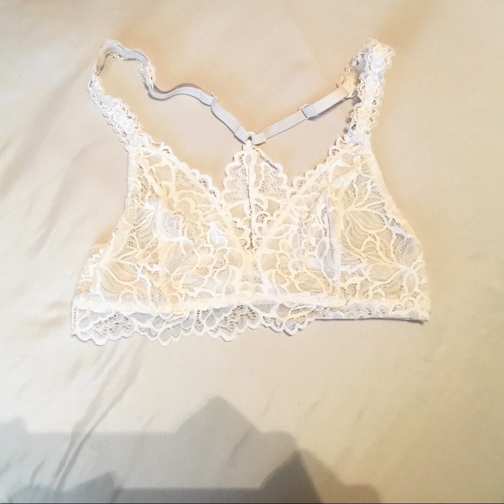LACE BRALETTE